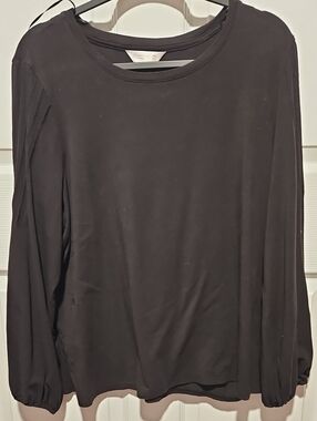 LC Lauren Conrad Black Long-Sleeve Crewneck Top